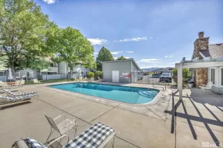 Photo #1: 240011995 Listing