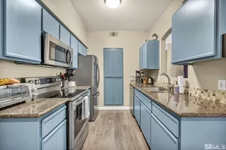 Photo #4: 240012023 Listing