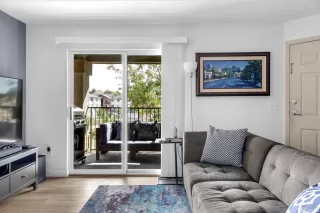 Photo #5: 240012047 Listing