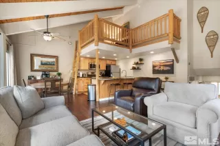 Photo #6: 240012119 Listing