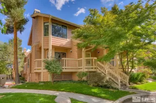 Photo #1: 240012155 Listing