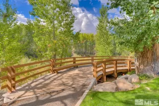 Photo #3: 240012155 Listing