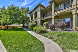 Photo #1: 240012189 Listing
