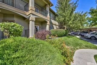 Photo #2: 240012189 Listing