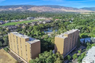 Photo #3: 240012270 Listing 