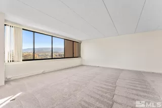 Photo #3: 240012457 Listing 