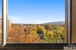 Photo #4: 240012457 Listing 