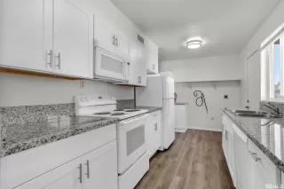 Photo #1: 240012487 Listing