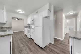 Photo #5: 240012487 Listing