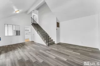 Photo #6: 240012652 Listing