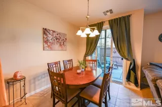 Photo #5: 240012690 Listing