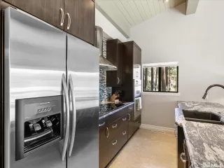 Photo #6: 240012755 Listing 