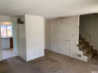 Photo #6: 240012799 Listing