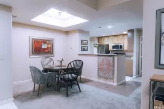 Photo #2: 240012889 Listing