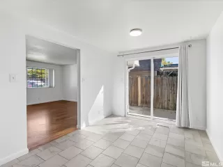 Photo #6: 240012915 Listing