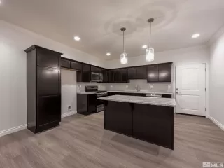 Photo #3: 240012928 Listing 