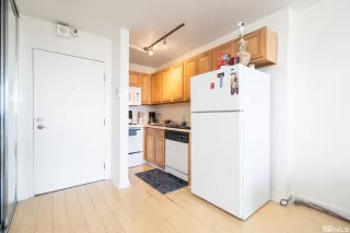 Photo #4: 240013032 Listing 