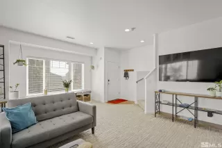 Photo #3: 240013056 Listing 