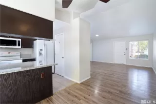 Photo #5: 240013078 Listing