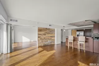 Photo #6: 240013293 Listing