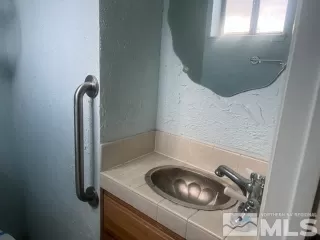 Photo #5: 240013401 Listing 