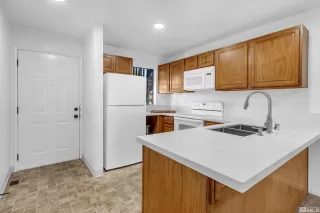 Photo #1: 240013526 Listing 