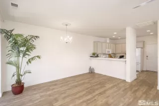 Photo #6: 240013608 Listing 