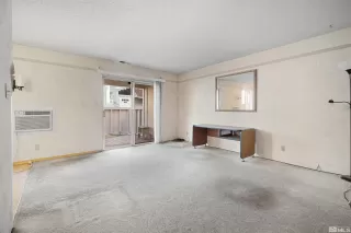 Photo #5: 240013637 Listing