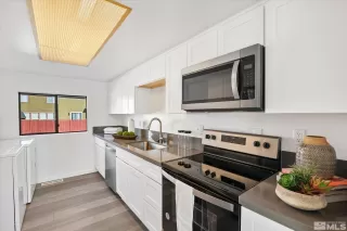 Photo #6: 240013683 Listing 