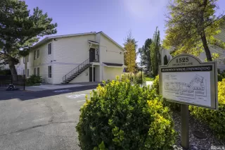 Photo #1: 240013760 Listing