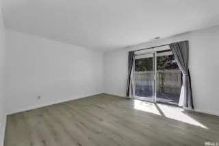 Photo #2: 240013760 Listing