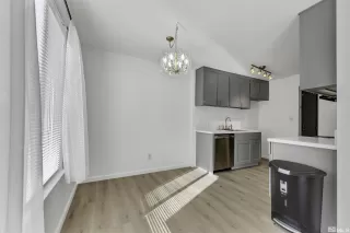 Photo #6: 240013760 Listing