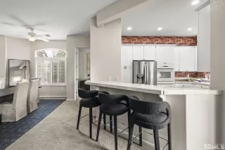 Photo #6: 240013813 Listing 