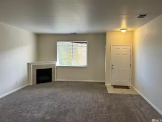 Photo #4: 240013877 Listing 