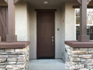 Photo #2: 240013957 Listing