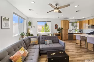 Photo #3: 240013977 Listing 