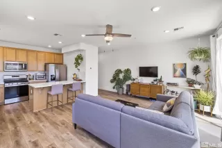 Photo #6: 240013977 Listing 