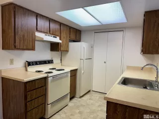 Photo #3: 240014042 Listing 