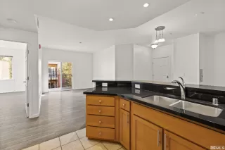 Photo #2: 240014051 Listing