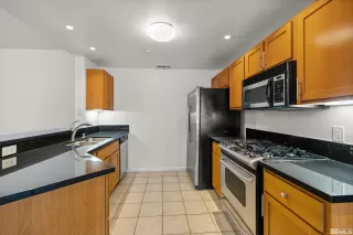 Photo #3: 240014051 Listing