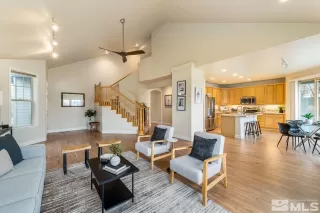 Photo #6: 240014353 Listing