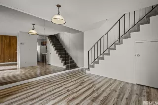 Photo #4: 240014365 Listing