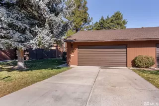 Photo #2: 240014373 Listing