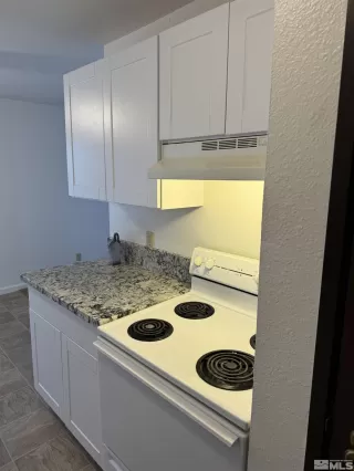 Photo #5: 240014506 Listing