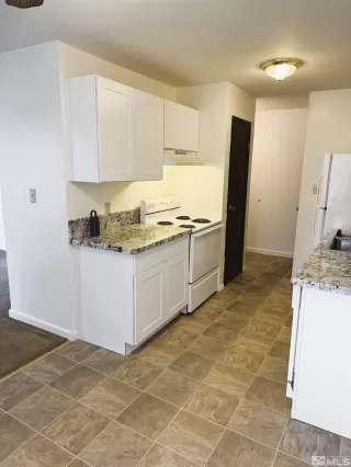 Photo #6: 240014506 Listing