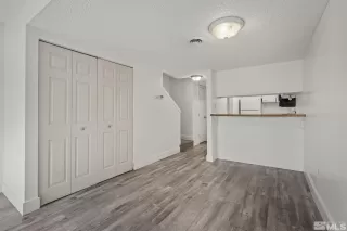 Photo #6: 240014509 Listing 