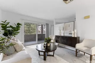 Photo #3: 240014522 Listing 