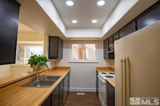 Photo #2: 240014547 Listing 