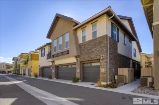 Photo #1: 240014617 Listing