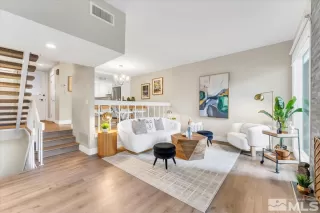 Photo #4: 240014662 Listing